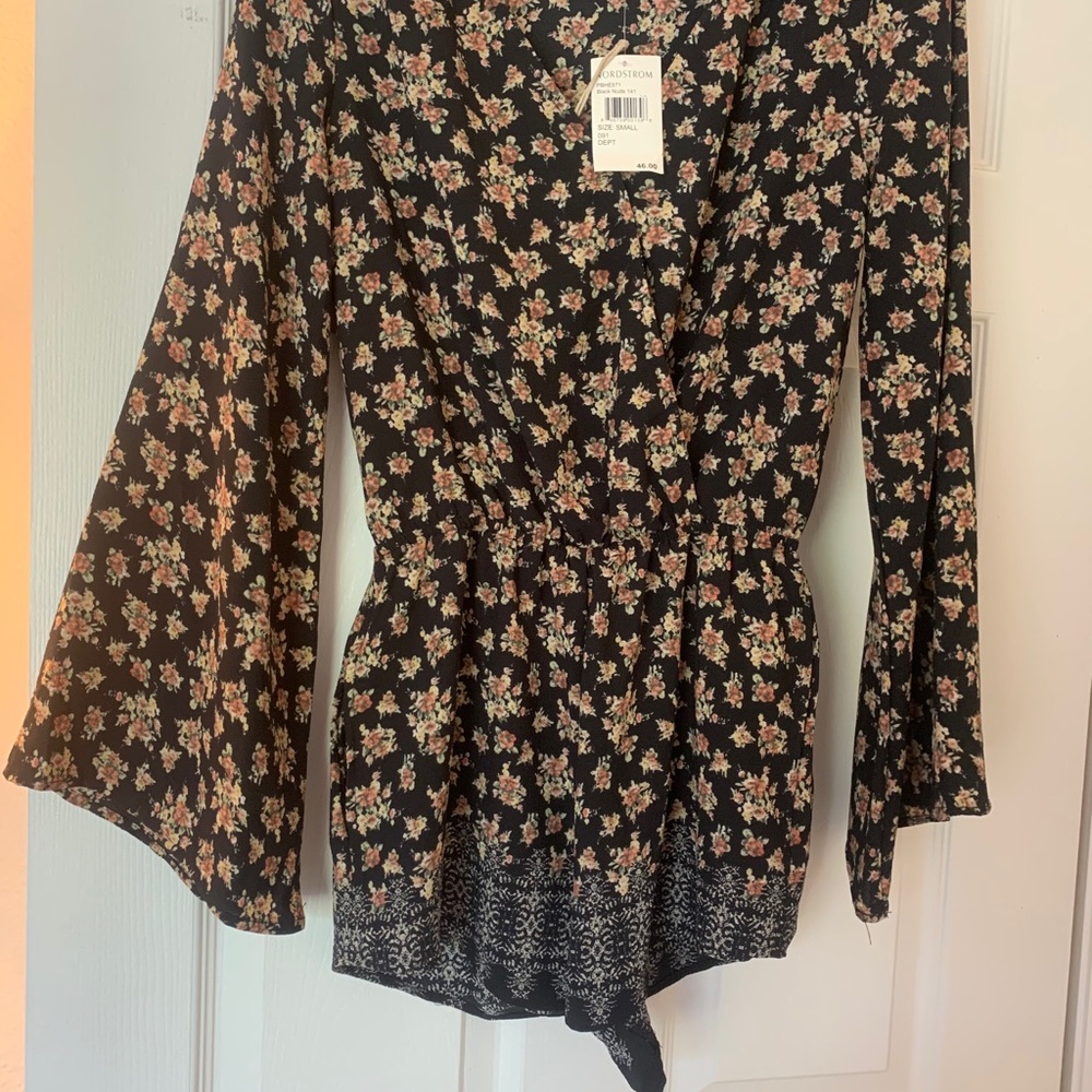 Romper - Picture 3 of 4